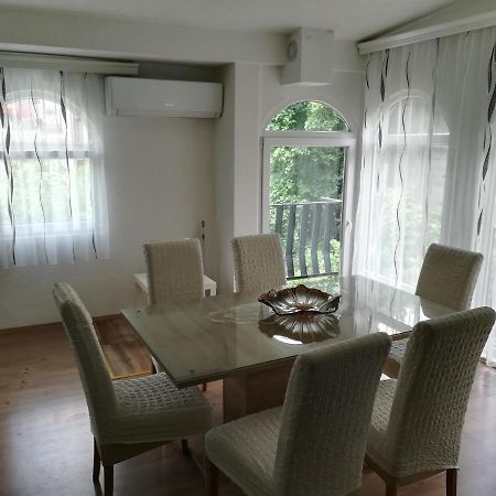 אוהריד Petroski Apartments מראה חיצוני תמונה