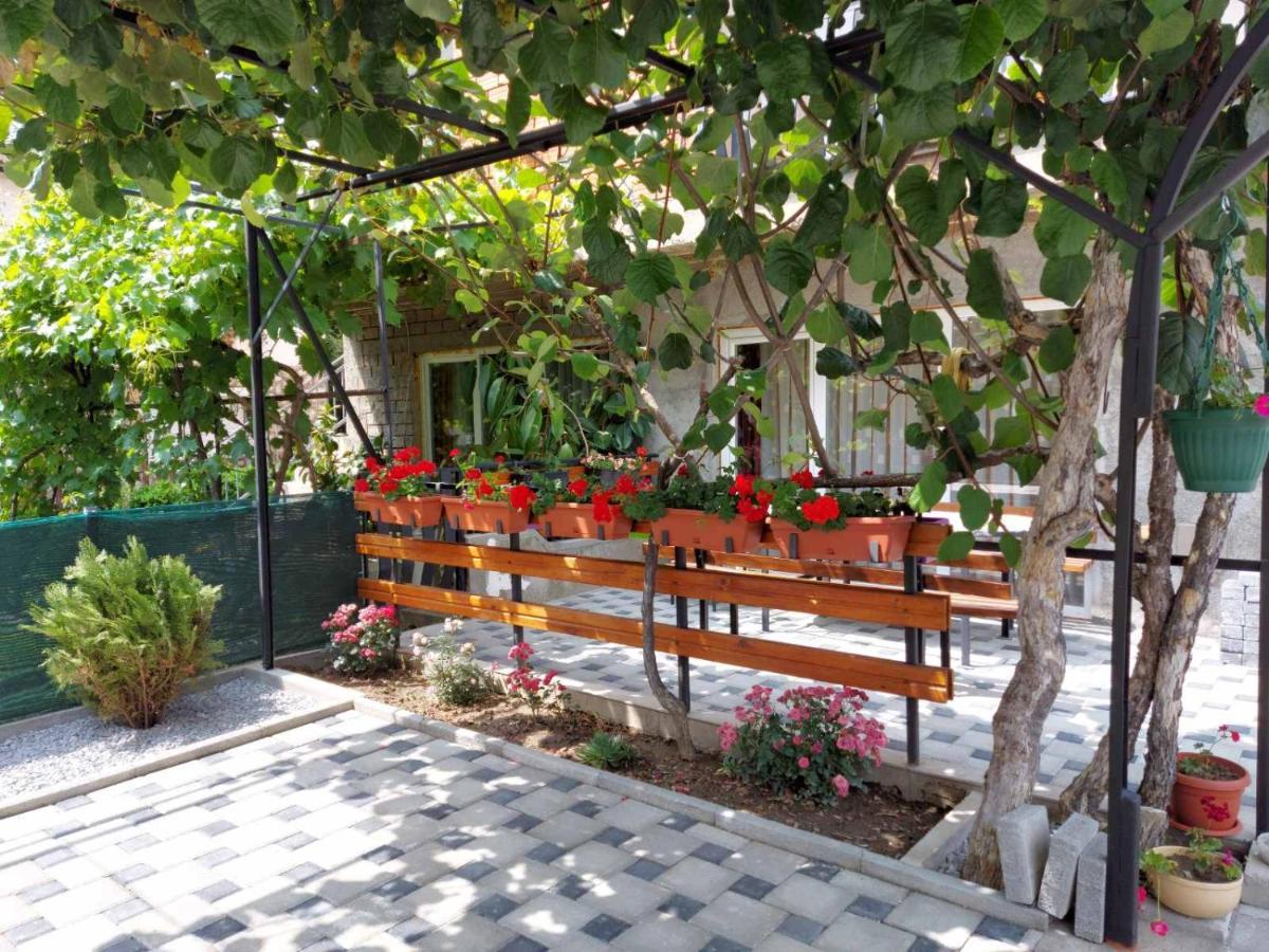 אוהריד Petroski Apartments מראה חיצוני תמונה