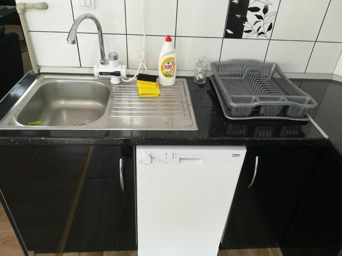 אוהריד Petroski Apartments מראה חיצוני תמונה
