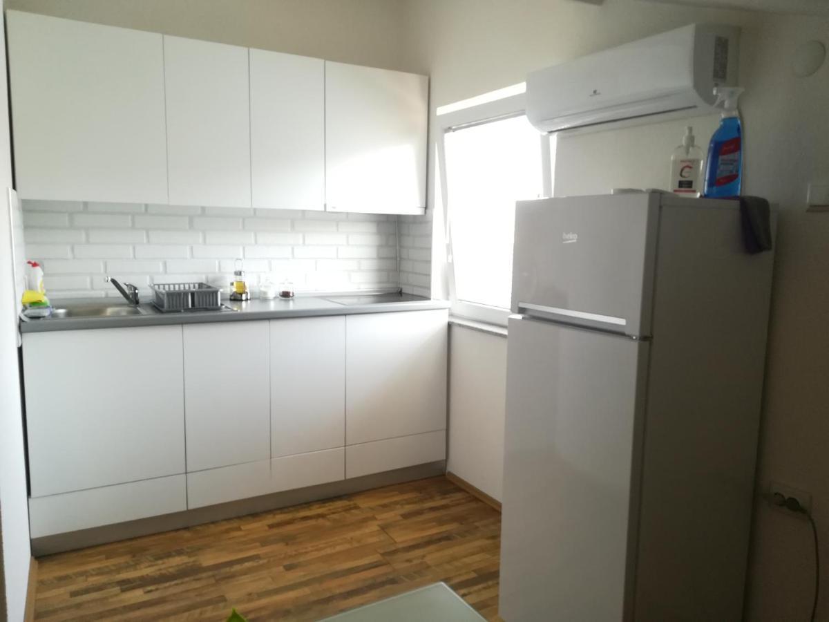 אוהריד Petroski Apartments מראה חיצוני תמונה
