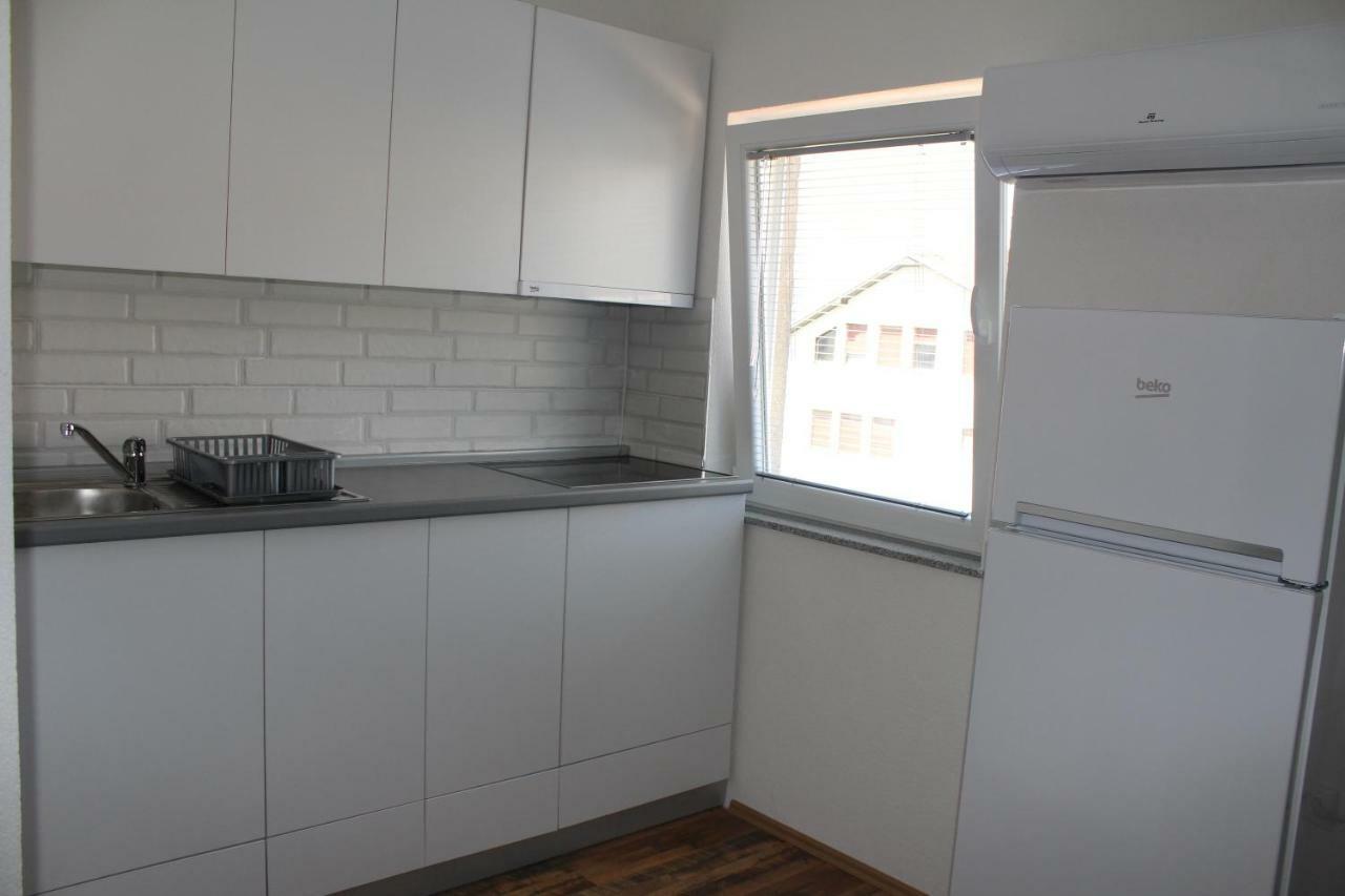 אוהריד Petroski Apartments מראה חיצוני תמונה
